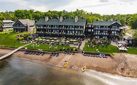 Quarterdeck Resort